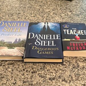 Daniel Steele hard civer books 
Freida McFadden paperback